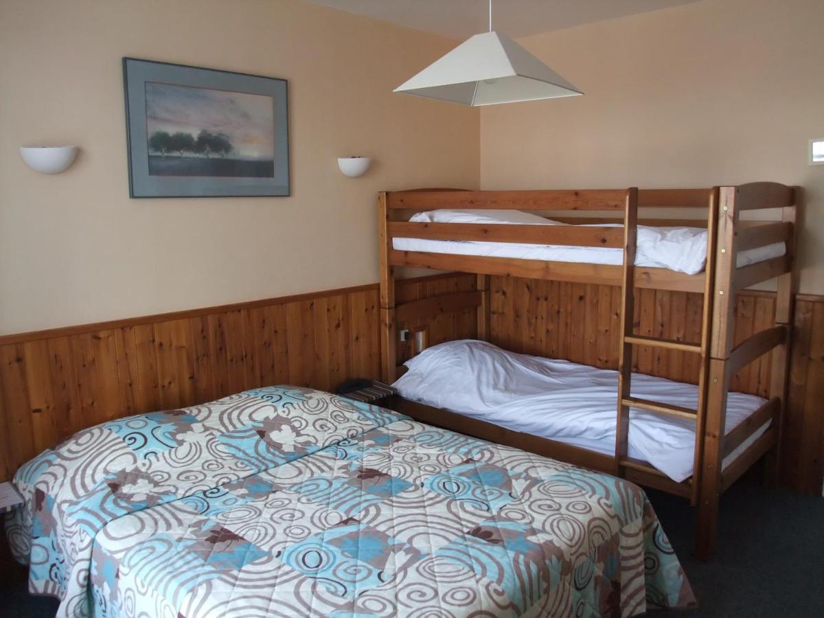 Hotel Des Biches Nuaillé Habitación foto