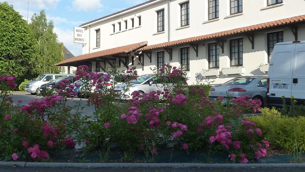 Hotel Des Biches Nuaillé Exterior foto